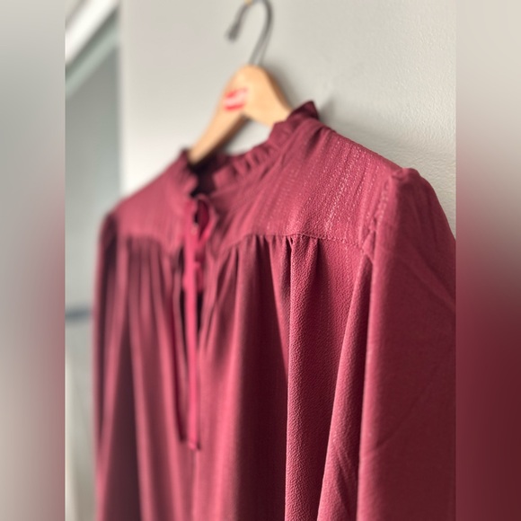 DKNY blouse - Picture 10 of 12